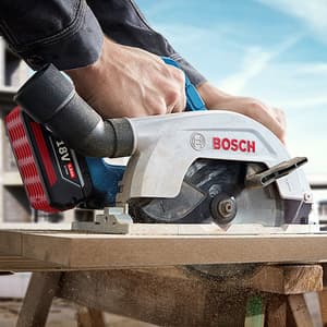 Bosch 18V / 165 mm Professional Cordless Circular Saw, GKS 185-LI (Solo)