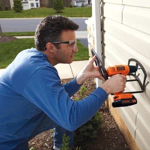 Black+Decker 20V / 10mm Cordless Drill Driver With 1x 1.5Ah Li-ion Battery & 30 Pcs Kit, LD120VA-IN