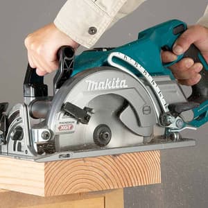 Makita 40Vmax XGT BL 185 mm (7-1/4") Cordless Magnesium Rear Handle Saw with Rapid Charger & 1 Pcs 4.0Ah Batteries, RS001GM101