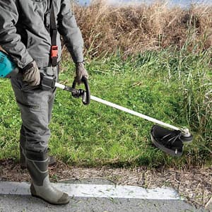 Makita 40Vmax XGT BL 3-Speed Cordless Grass Trimmer (Loop Handle) with Rapid Charger & 1 Pcs 4.0Ah Battery, UR007GM101