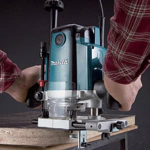 Makita 12mm (1/2") / 1850W Plunge Router, RP1800