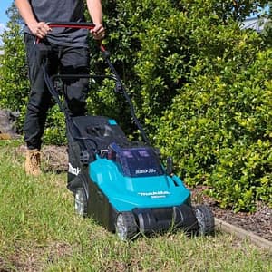 Makita 18V X2 (36V) LXT Li-Ion 38 cm (15") Cordless Lawn Mower with Rapid Charger & 2 Pcs 4.0Ah Batteries, DLM382CM2