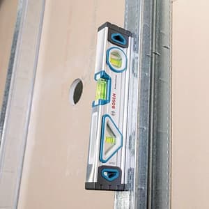 Bosch 25 cm Professional Spirit Level with Magnetic Base, 1 600 A01 6BN