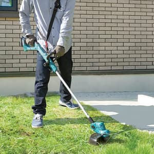 Makita 18V LXT 280 W Cordless Grass Trimmer with Rapid Charger & 1 Pcs 3.0Ah Battery, DUR193RF