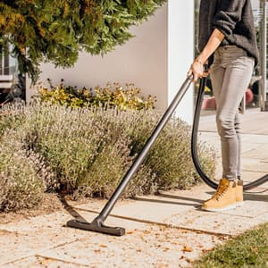 Karcher 20 Litre / 1000W WD4 V-20/4/35 Wet & Dry Vacuum Cleaner, 1.628-204.0
