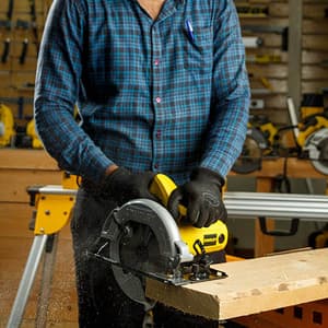 Stanley 190 mm / 1600W Circular Saw With 24T Blade, SC16