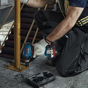 Bosch 18V Professional Heavy Duty Cordless Impact Wrench, GDS 18V-400 (Solo)