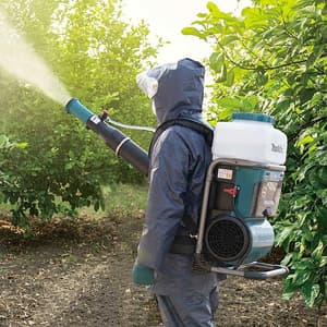 Makita 40Vmax XGT BL 15 Ltr Cordless Backpack Mist Blower with Rapid Charger & 2 Pcs 5.0A.h Batteries, PM001GT201
