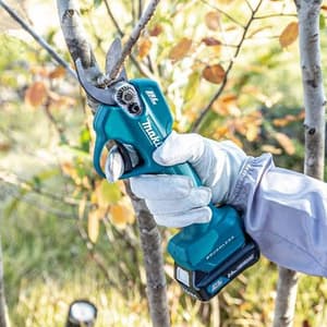 Makita 12Vmax CXT BL 25 mm (1") Cordless Pruning Shear (Bare Tool), UP100DZ