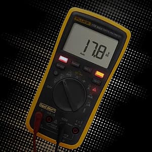 Fluke 17B Max Kit 6000 Counts / 600V Digital Multimeter With TL75 & TL31 Extra-Slim Test Leads