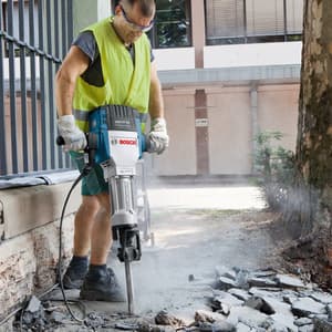 Bosch 2000W Professional Heavy Duty Electric Breaker, GSH 27 VC